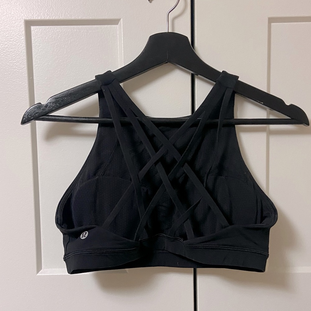 Lululemon | Strappy back high neck sports bra